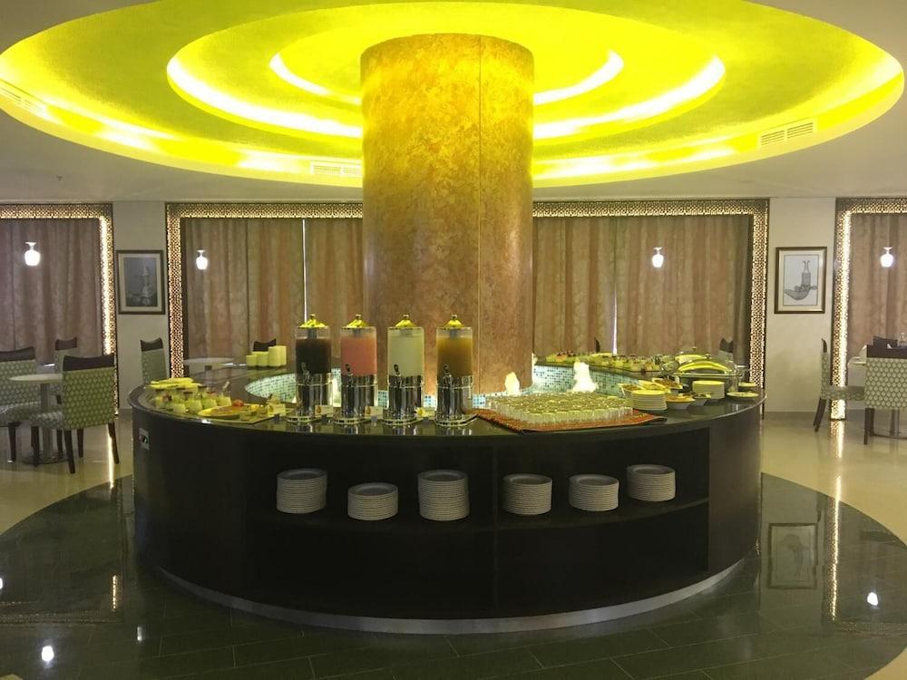 Hotel Golden Tulip Headington Ruwi Maskat Exterior foto