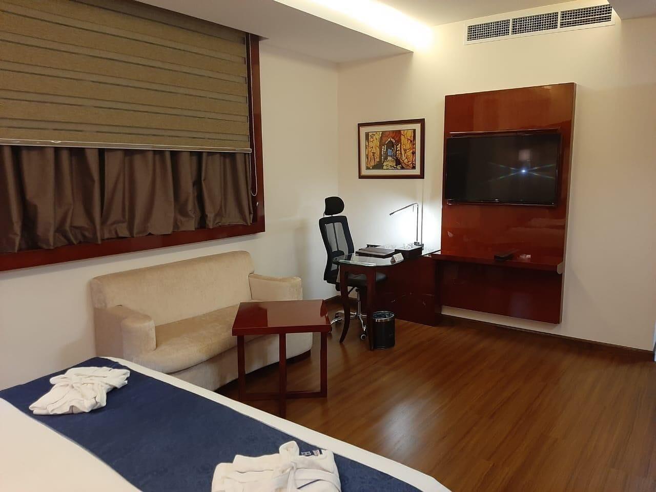 Hotel Golden Tulip Headington Ruwi Maskat Exterior foto